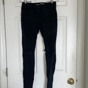 Universal Thread Women's Dark Jeans